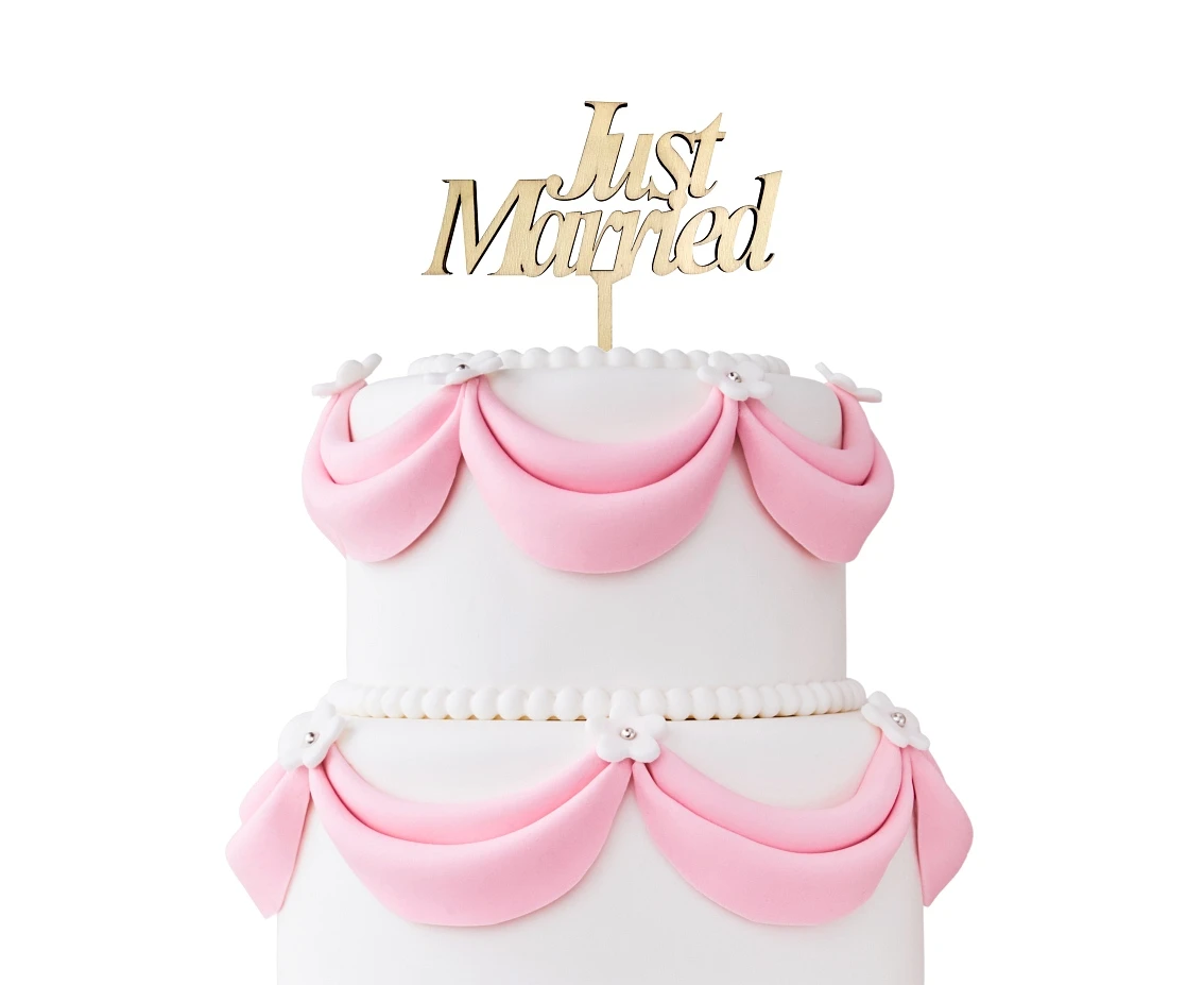 Dekoracja drewniana na tort Just Married, 13x14 cm KK