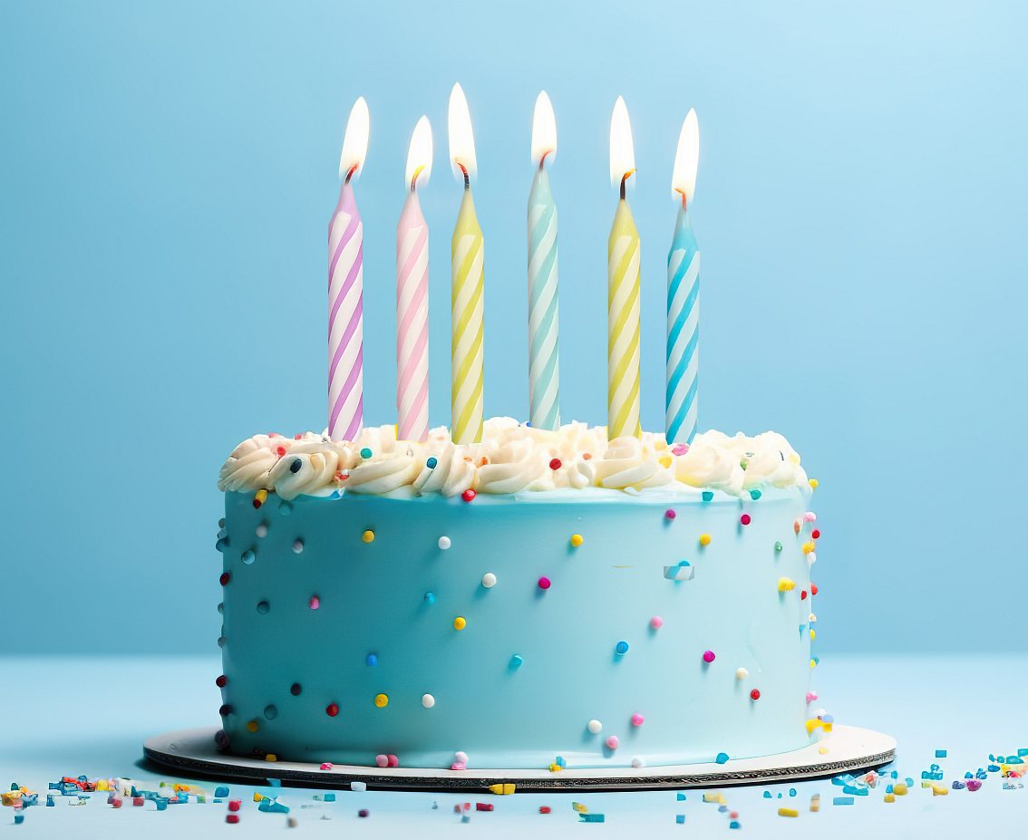 Świeczki urodzinowe 24/24, makaronikowe z paseczkiem, 6 cm